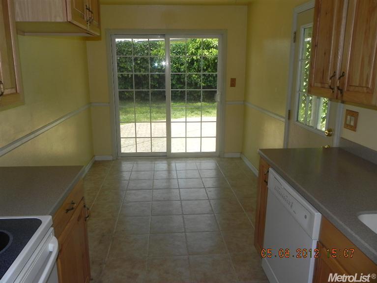 6213 Brandon Way, Carmichael, CA 95608 photo 8