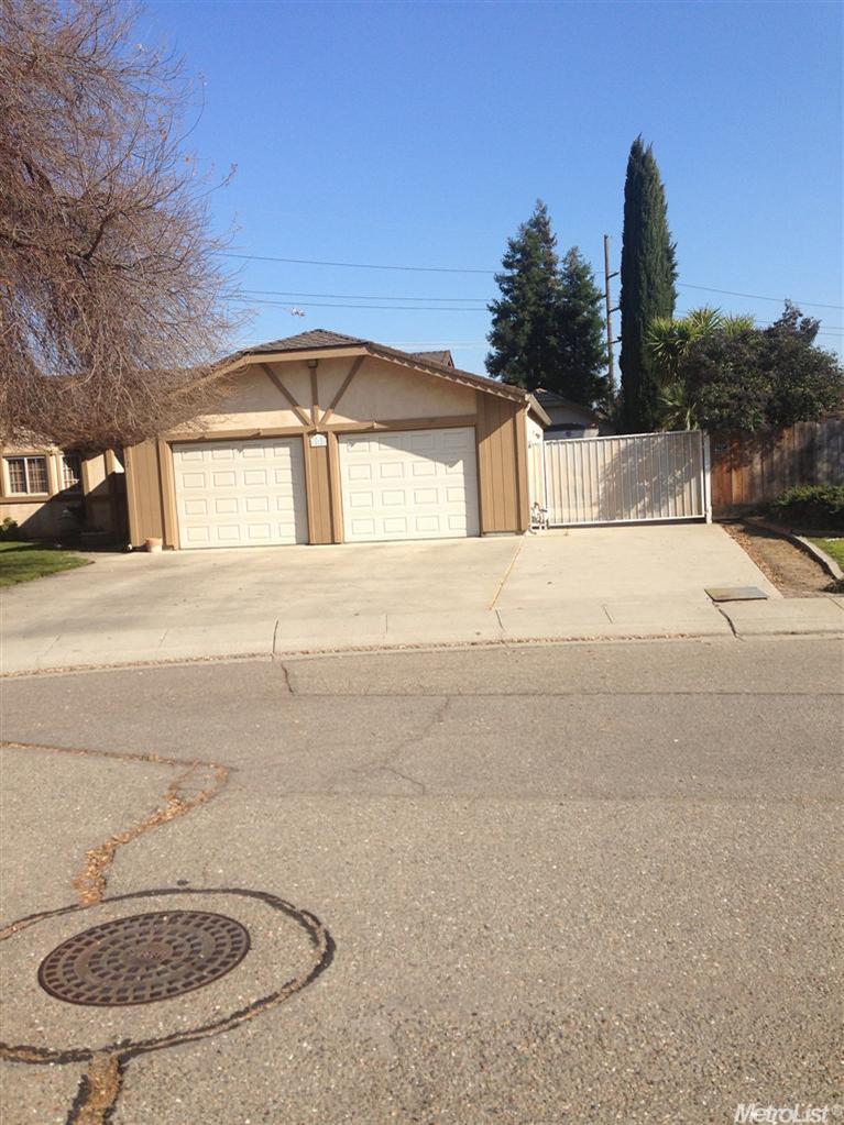 812 Foxfire Dr, Manteca, CA 95337 photo 1