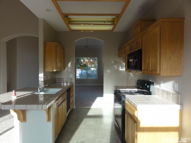 2127 Kennedy Ct, Chowchilla, CA 93610 photo 8
