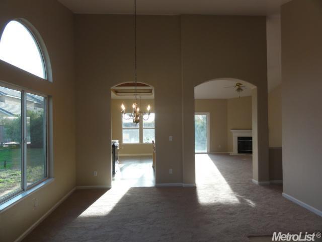 2127 Kennedy Ct, Chowchilla, CA 93610 photo 4