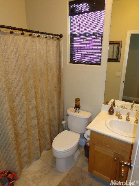 3004 Collingham Ct, Modesto, CA 95355 photo 7