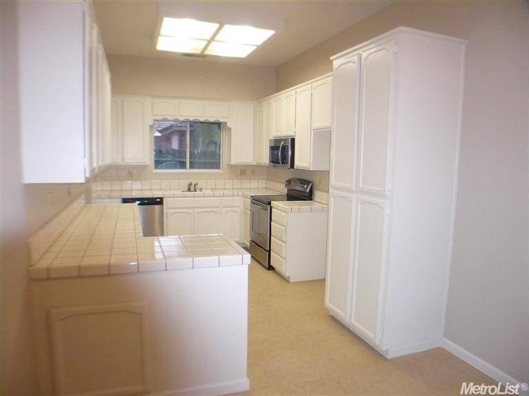 380 Rodeo Way, Tracy, CA 95376 photo 3