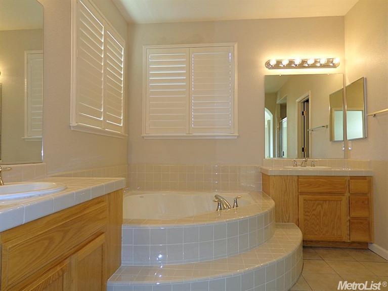 3608 Hillglen Ave, Modesto, CA 95355 photo 16