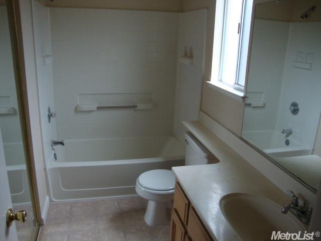 3636 Eagle Crest Cir, Antelope, CA 95843 photo 9