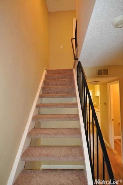 2001 Alta Loma St, Davis, CA 95616 photo 6