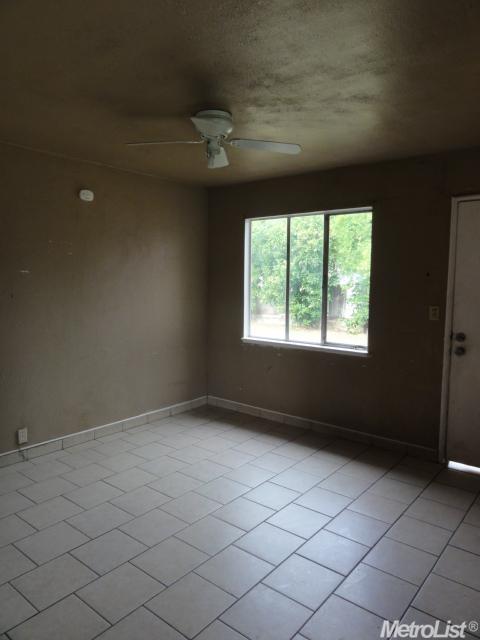 31 S P St, Merced, CA 95341 photo 4