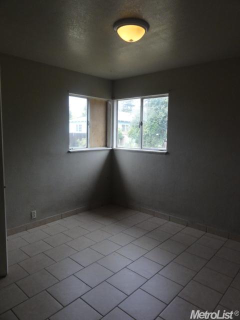 31 S P St, Merced, CA 95341 photo 9