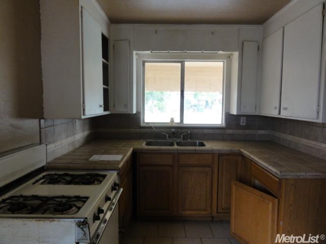 31 S P St, Merced, CA 95341 photo 5