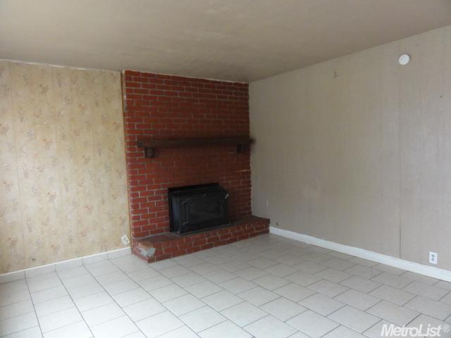 31 S P St, Merced, CA 95341 photo 3