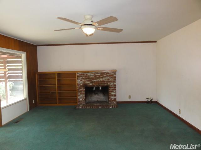 1155 E 20th St, Merced, CA 95340 photo 4