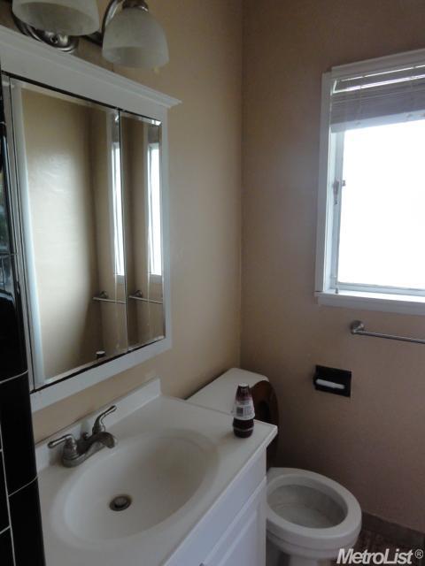 1155 E 20th St, Merced, CA 95340 photo 12