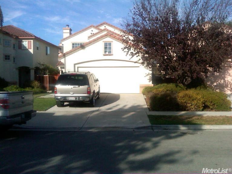 987 Snug Harbor St, Salinas, CA 93906 photo 1