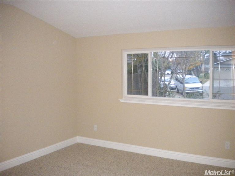 4760 Hixon Cir, Carmichael, CA 95608 photo 12