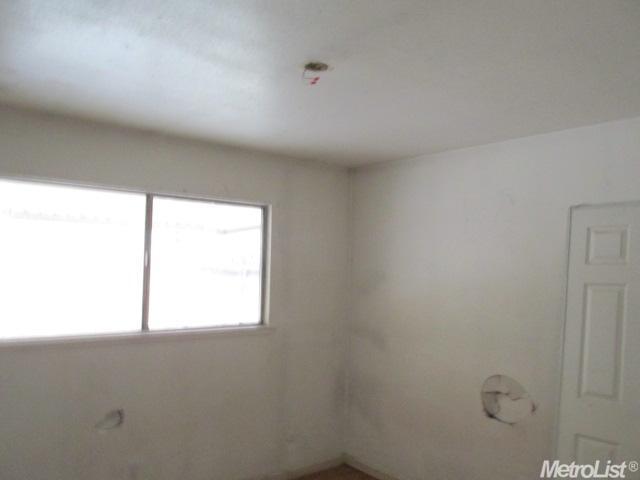 1509 Pelton Ave, Modesto, CA 95351 photo 4