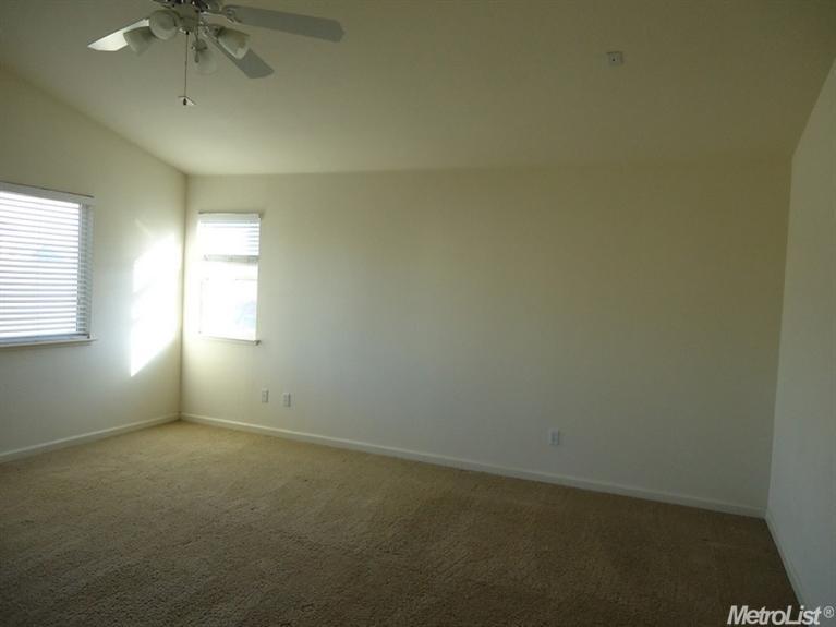 981 Athens Ct, Manteca, CA 95337 photo 10