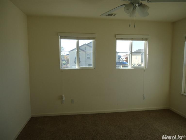 981 Athens Ct, Manteca, CA 95337 photo 12
