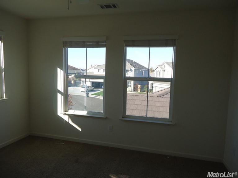 981 Athens Ct, Manteca, CA 95337 photo 9