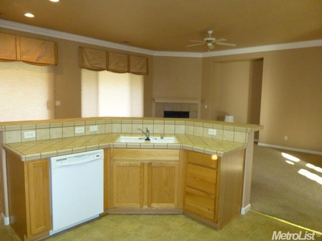 2309 Lovers Point Ln, Modesto, CA 95356 photo 5