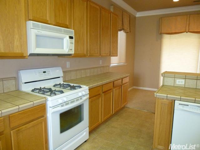 2309 Lovers Point Ln, Modesto, CA 95356 photo 4