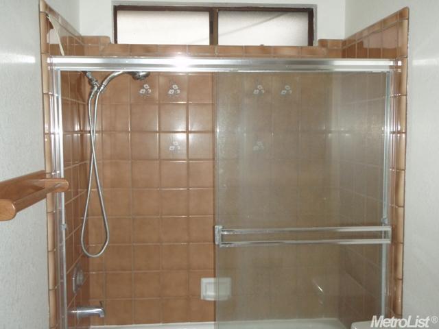 1005 Bordeaux Dr, Modesto, CA 95351 photo 14