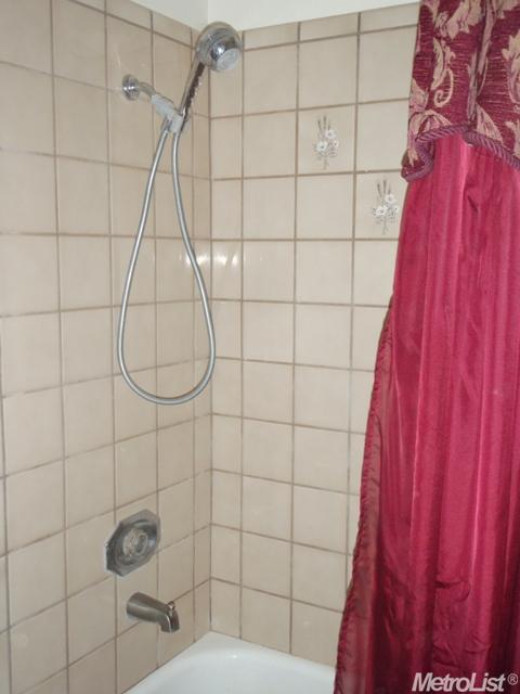 1005 Bordeaux Dr, Modesto, CA 95351 photo 12