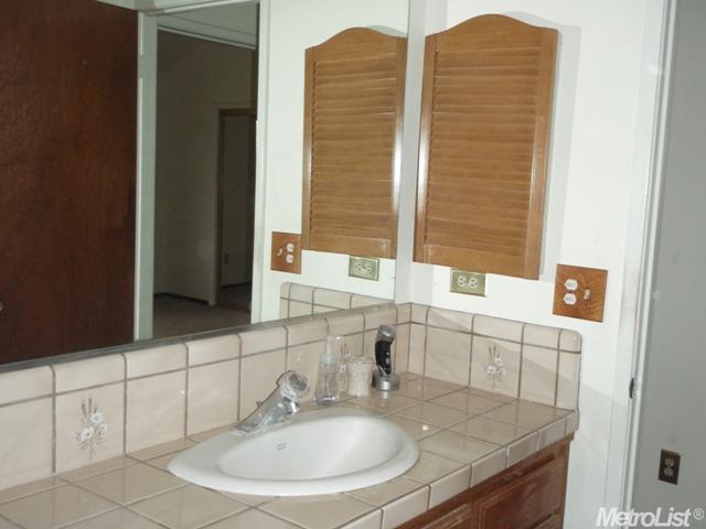 1005 Bordeaux Dr, Modesto, CA 95351 photo 11