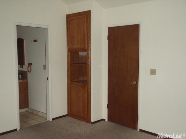 1005 Bordeaux Dr, Modesto, CA 95351 photo 17