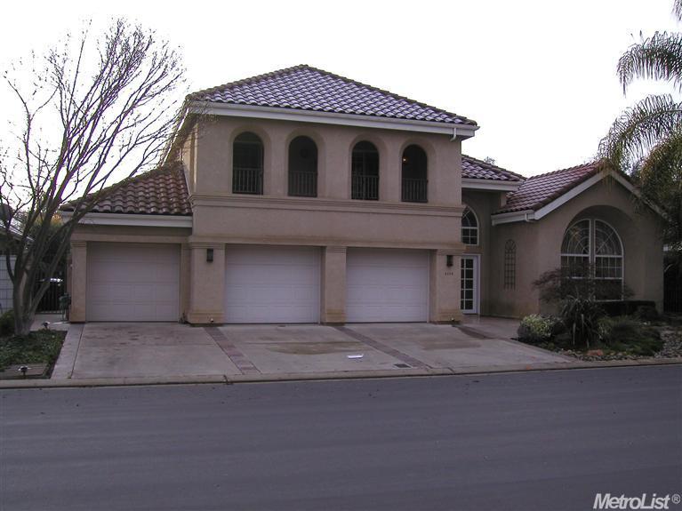 4028 Copper Creek Dr, Modesto, CA 95355 photo 1