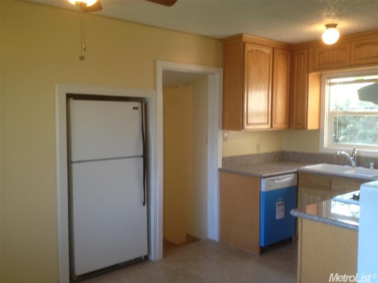 3116 Colorado St, Carmichael, CA 95608 photo 3