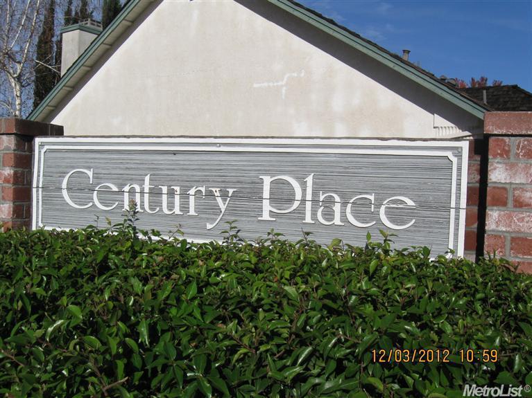 1961 E Century Pl, Lodi, CA 95240 photo 2