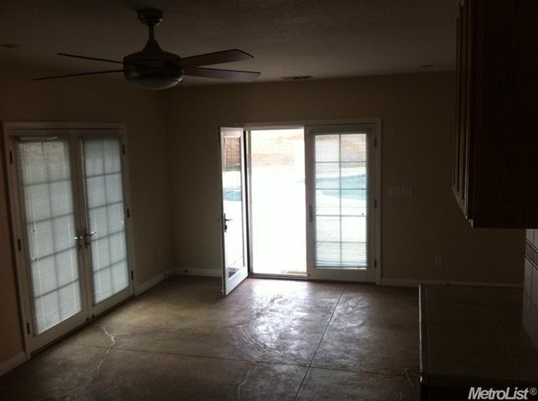 3348 E Redwood Rd, Ceres, CA 95307 photo 6