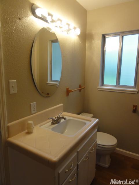 1374 N Tina Ave, Merced, CA 95341 photo 18