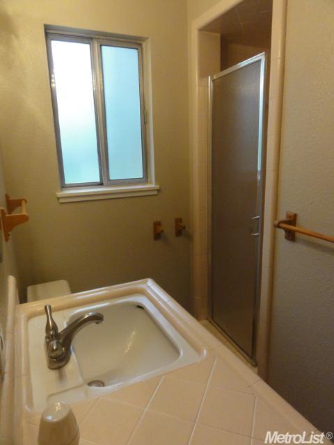 1374 N Tina Ave, Merced, CA 95341 photo 19