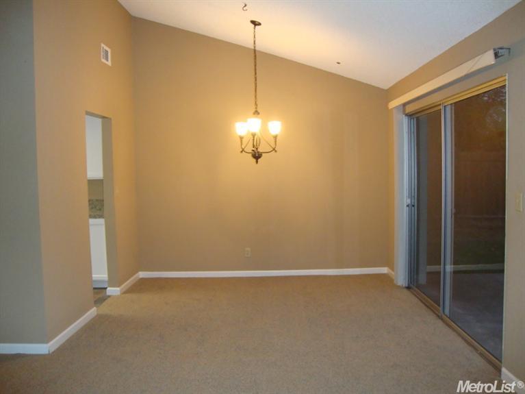 1144 Silvertrail Ln, Manteca, CA 95336 photo 4