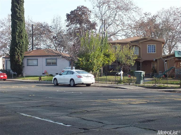 201 Leon Ave, Modesto, CA 95351 photo 1
