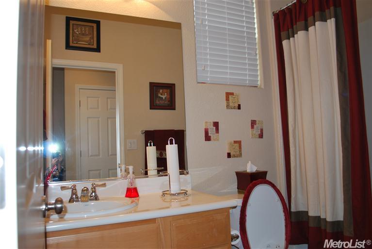 1371 Camilla St, Manteca, CA 95337 photo 9