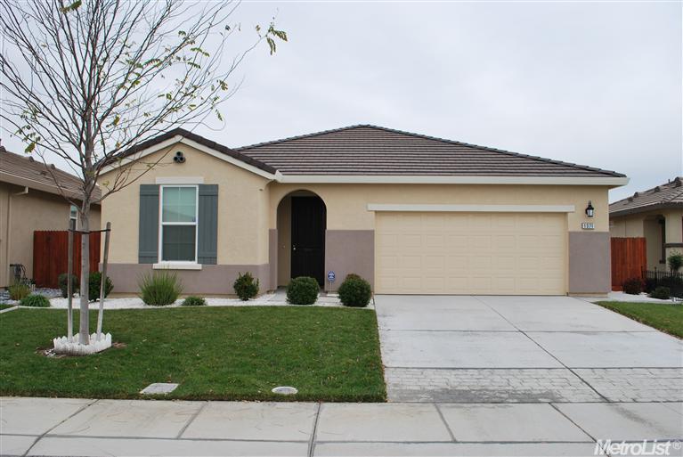 1371 Camilla St, Manteca, CA 95337 photo 1