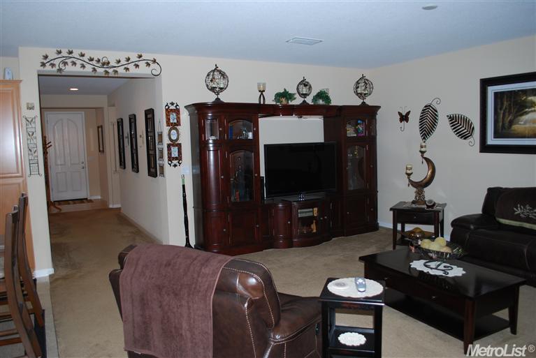 1371 Camilla St, Manteca, CA 95337 photo 5