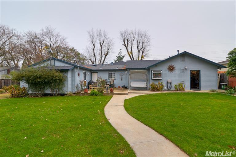 3135 Whitewood Dr, Carmichael, CA 95608 photo 17