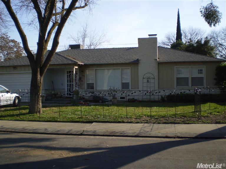 444 Coronado, Modesto, CA 95350 photo 1
