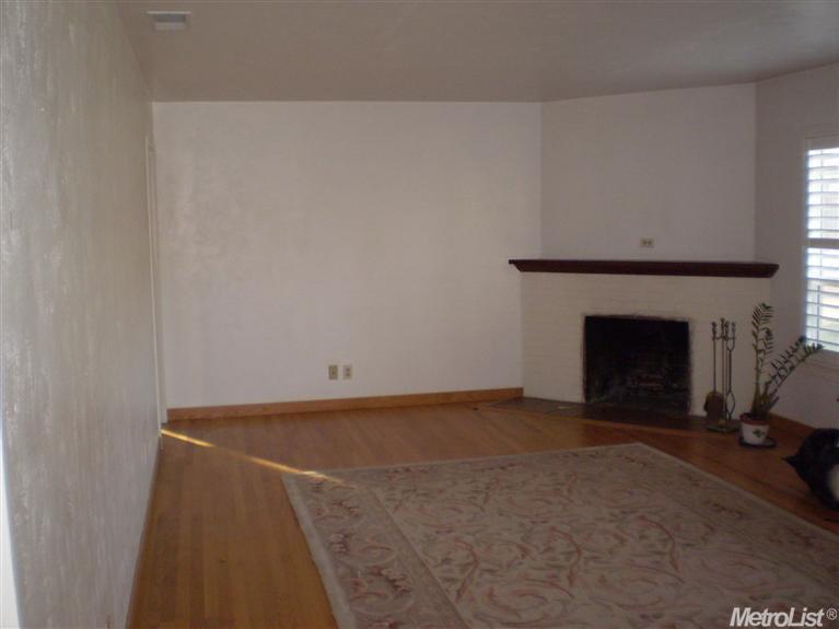 444 Coronado, Modesto, CA 95350 photo 2