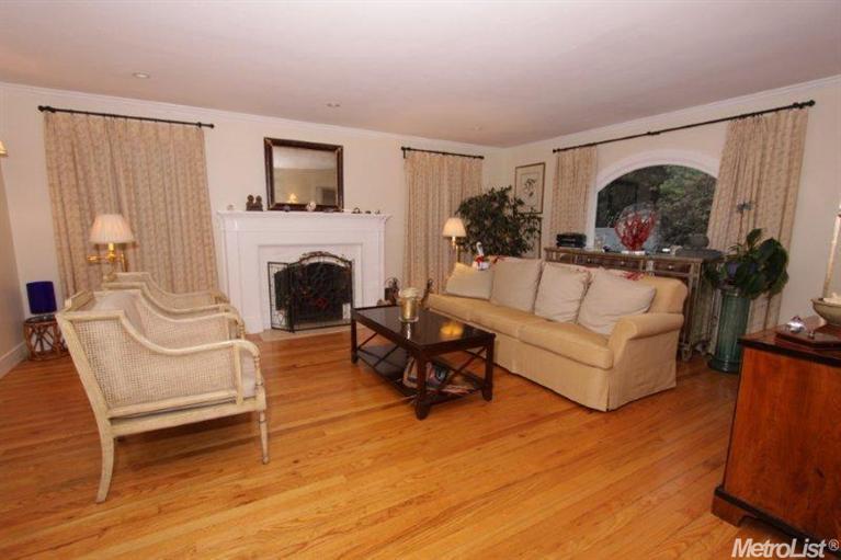 2733 California Ave, Carmichael, CA 95608 photo 7