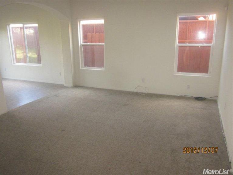 6604 Nicholas Dr, Winton, CA 95388 photo 2