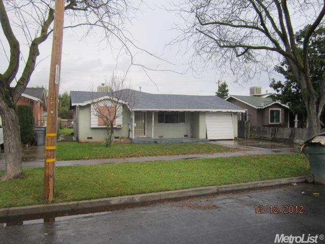 1225 W 1st St, Merced, CA 95341 photo 1