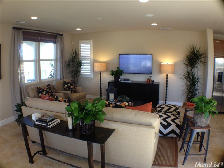 1319 Bugby Ln, Folsom, CA 95630 photo 5