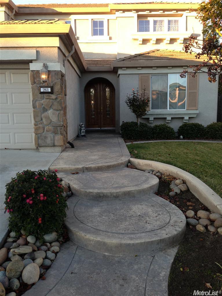 261 John Kamps Way, Ripon, CA 95366 photo 2