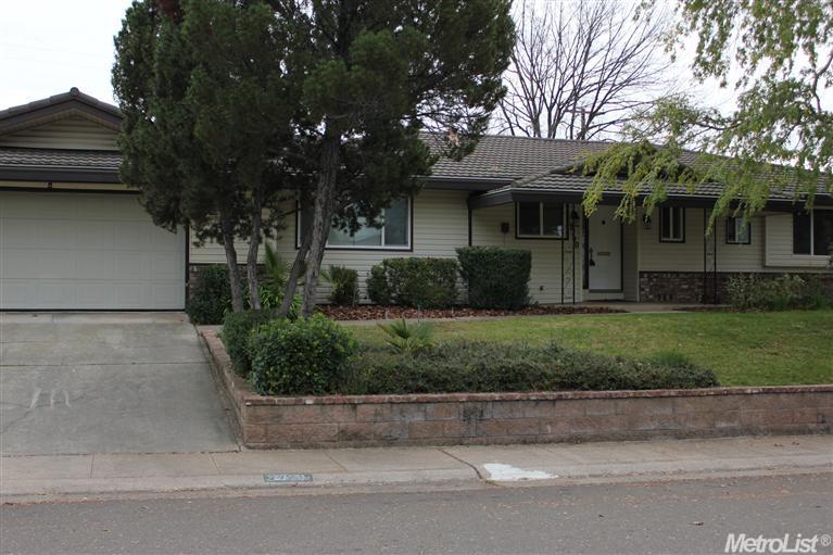 2700 Leoleta Way, Carmichael, CA 95608 photo 1