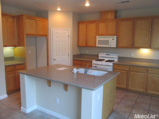 2231 Katherine Pl, Manteca, CA 95337 photo 3