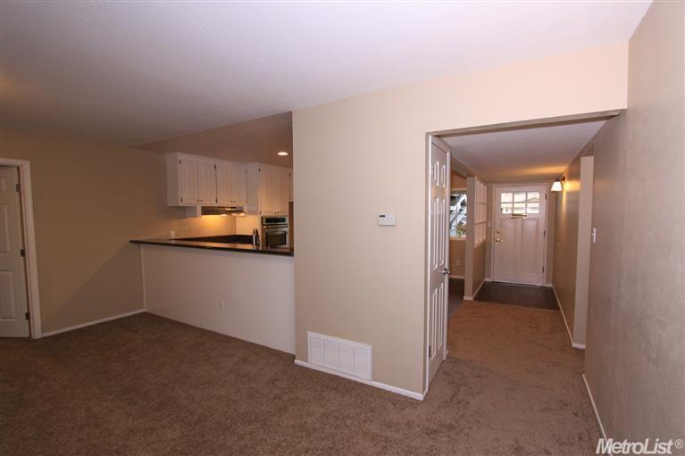 5985 Marlin Cir, Carmichael, CA 95608 photo 8