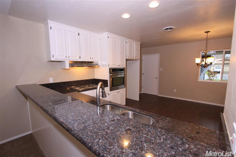 5985 Marlin Cir, Carmichael, CA 95608 photo 4